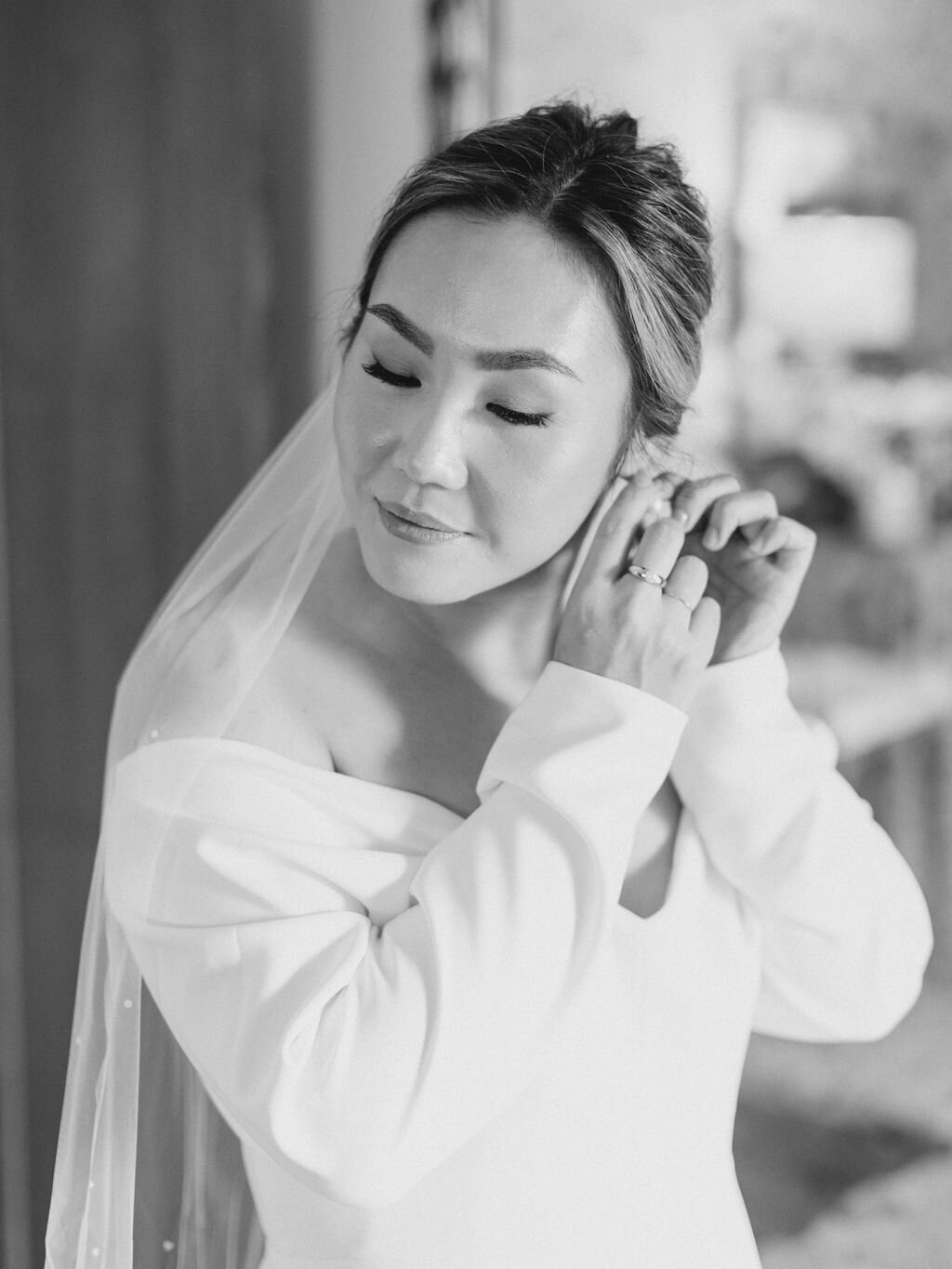 Leslie&Ricardo_EarlyMountainVineyardWedding_SneakPeek-31