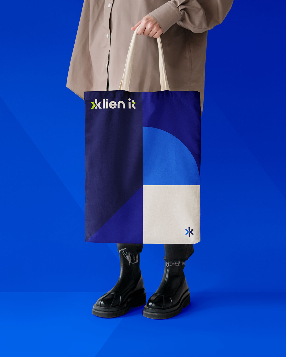 Gepersonaliseerde totebag voor Klien IT – Promotiemateriaal in huisstijl