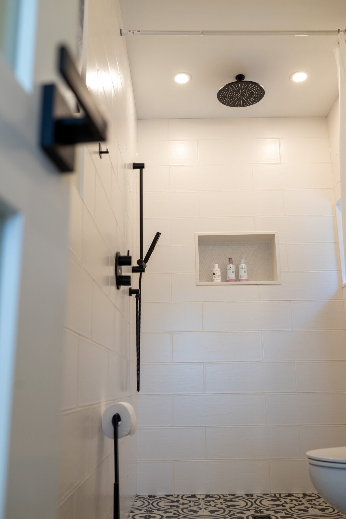 celinegarneau-downstairsbathroom15