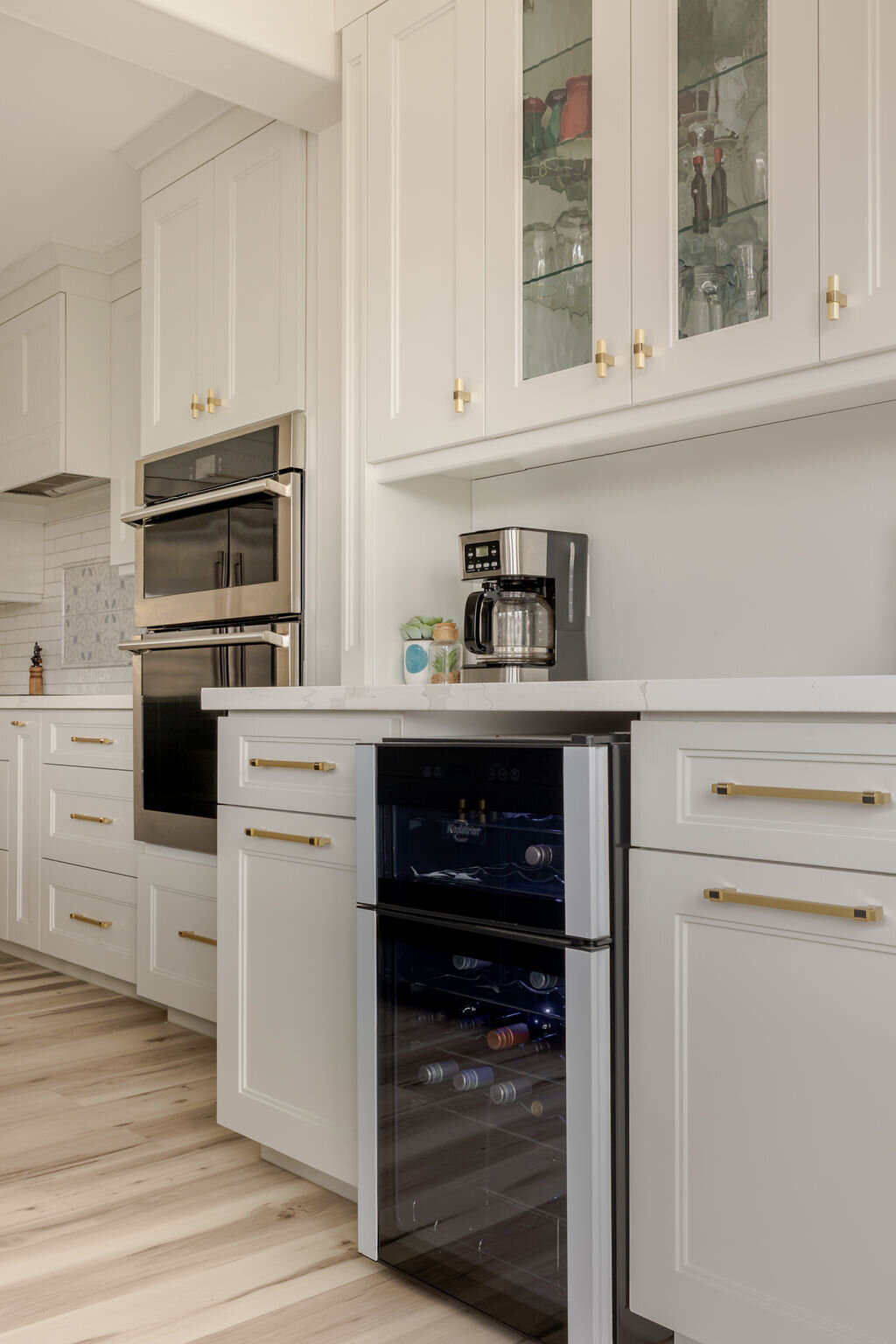 CabinetWorks-Shaver-19