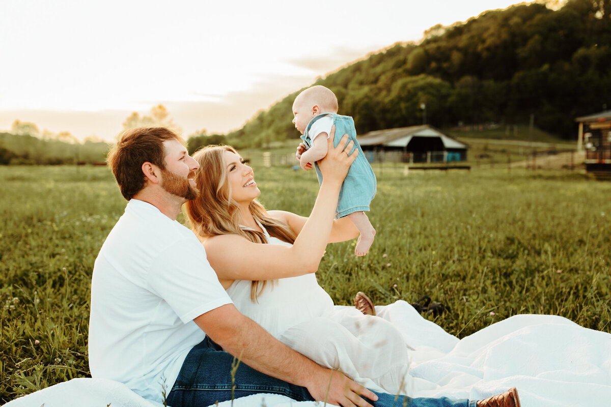 best motherhood photography Cave Springs, Bentonville motherhood photographer, mommy + me portrait session NW Arkansas