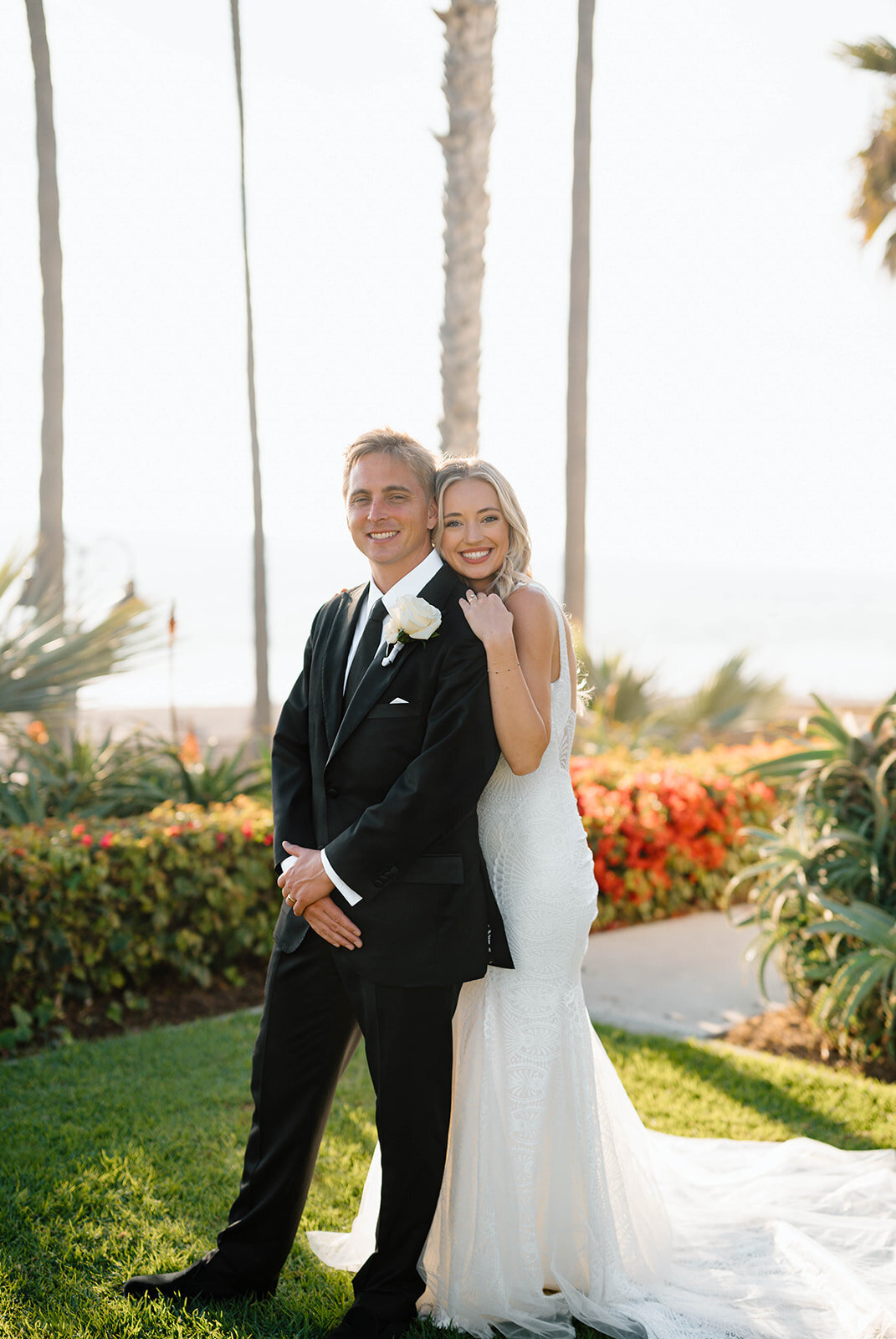 pretty-palm-leaf-event-co-morgan-and-alex-wedding-at-ole-hanson-15