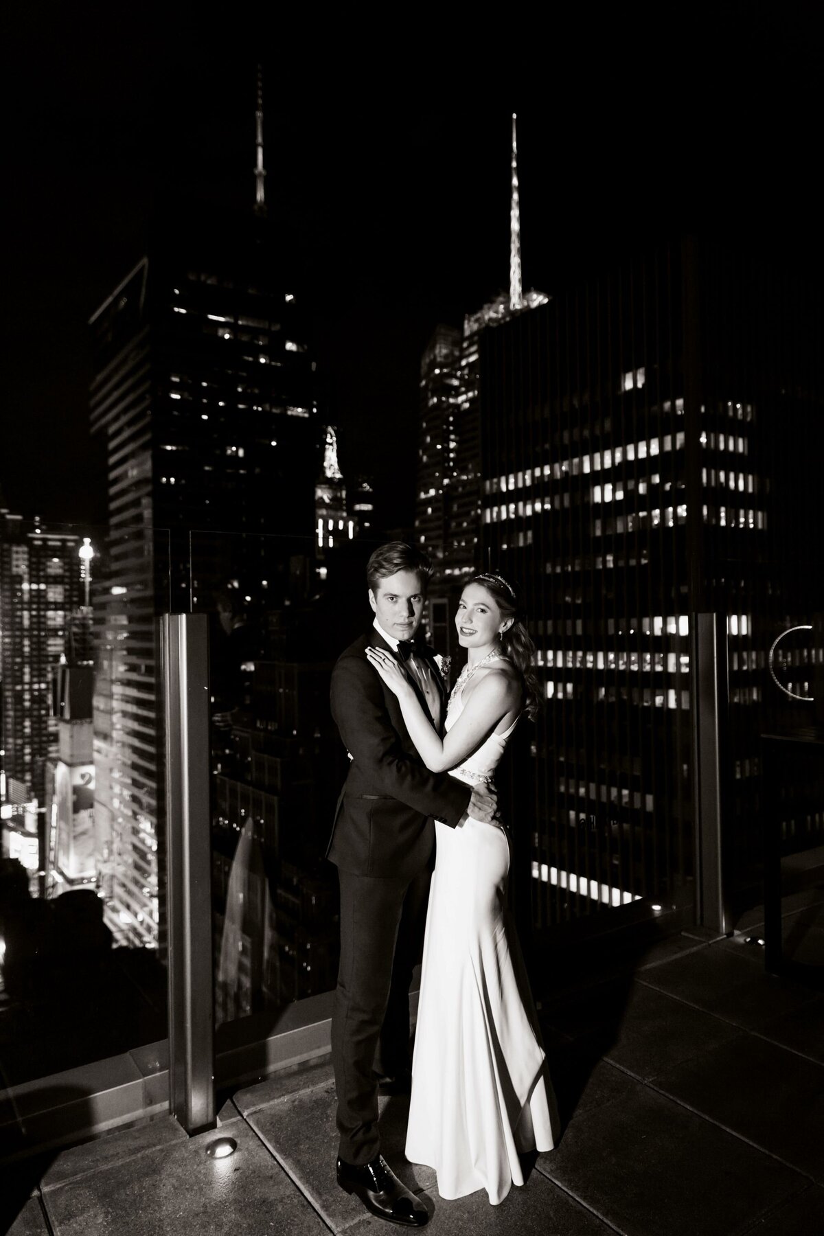 emma-cleary-new-york-nyc-wedding-photographer-videographer-venue-the-skylark-4
