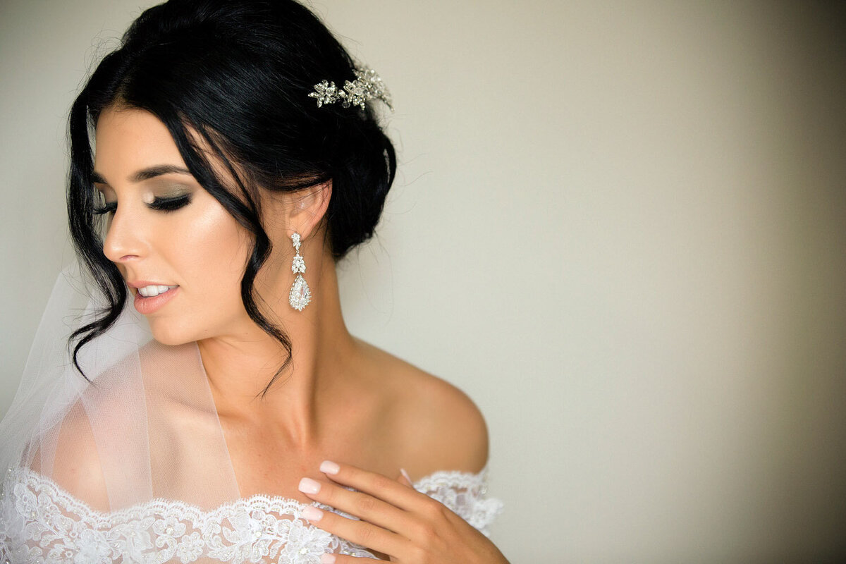 bridal portrait in Emu Park QLD