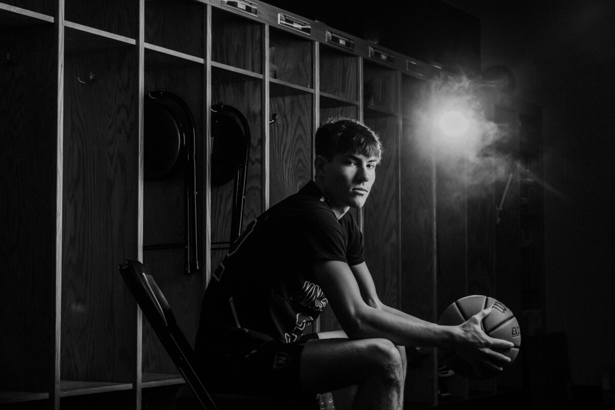 Senior pics basketball