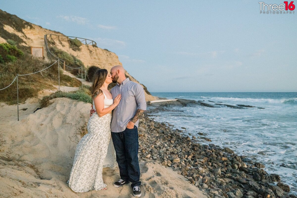 1 Crystal Cove State Beach Engagement Photos-1011
