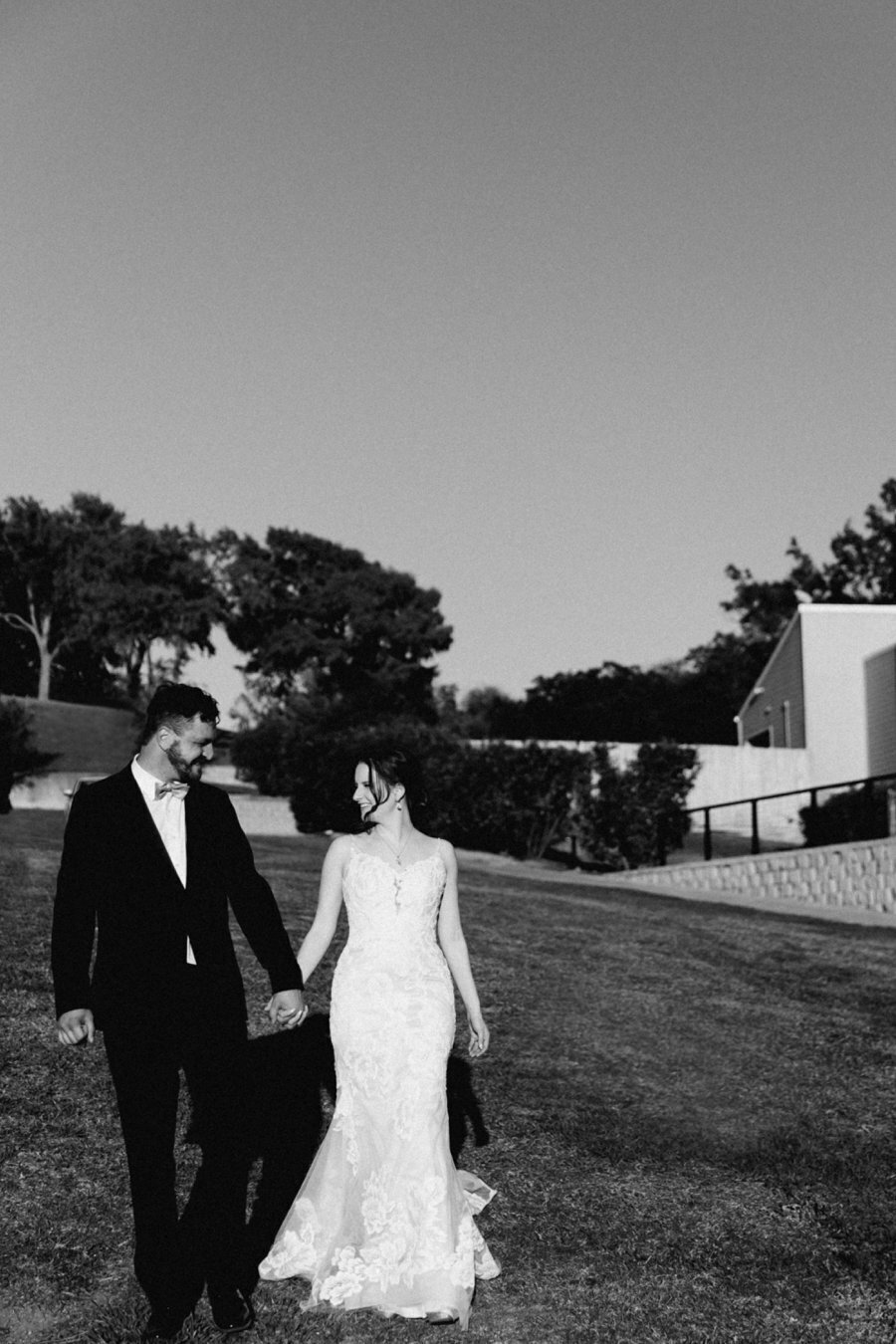 elopement-photography-austin-texas-yacht-club_0246