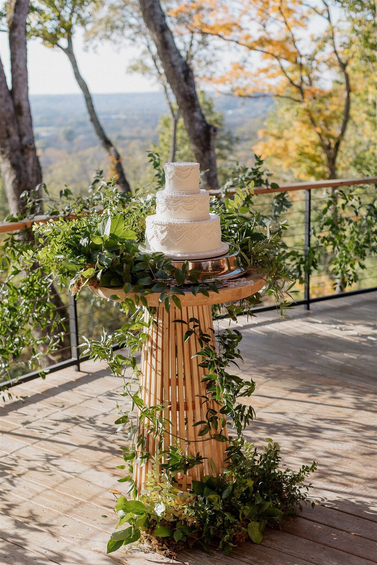 best vintage white wedding cake 