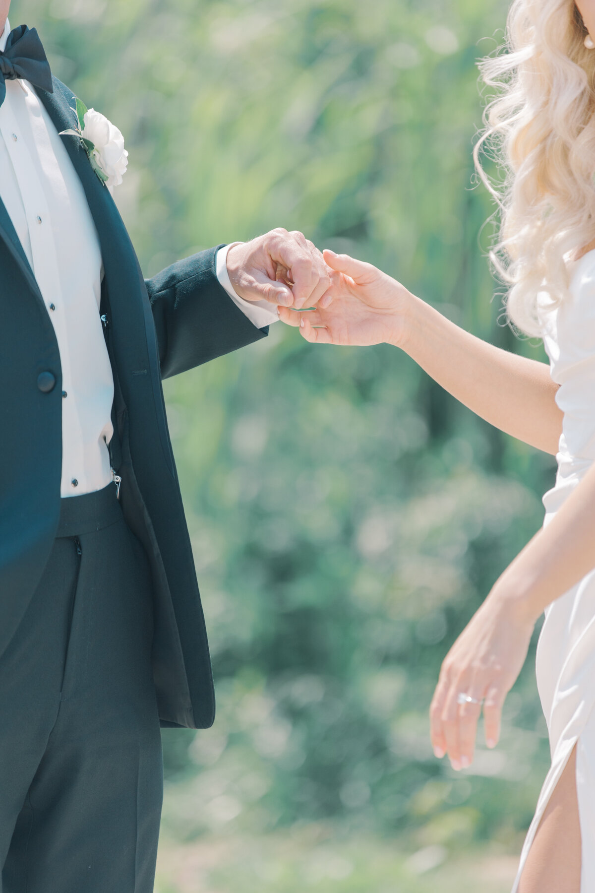 Molly Sue Photography New Jersey East Coast Wedding Engagement Portrait Photographer Light Airy Timeless Fine Art23