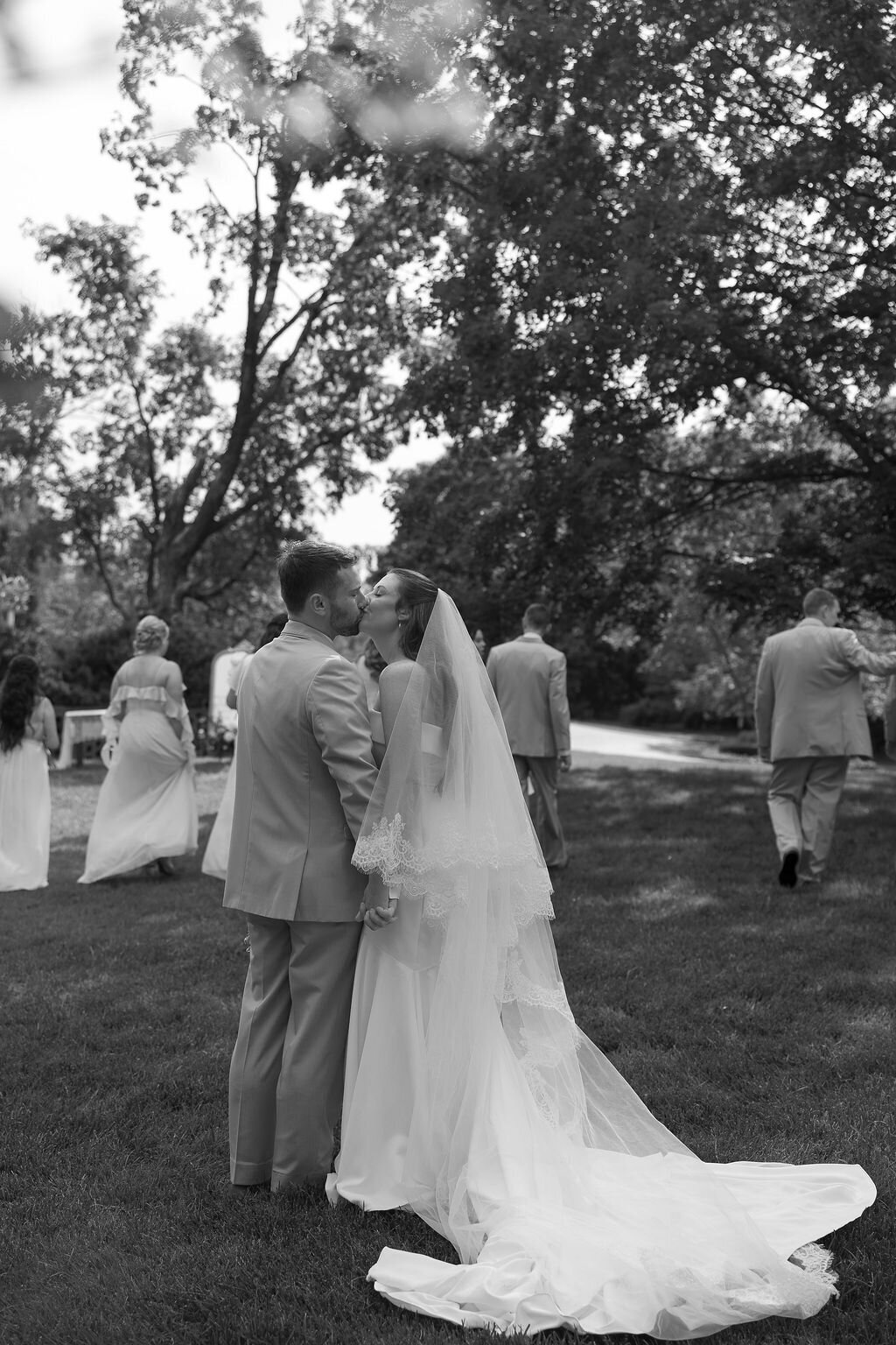 Lyndsey_Jacob_Knoxville_Wedding_Photography-920
