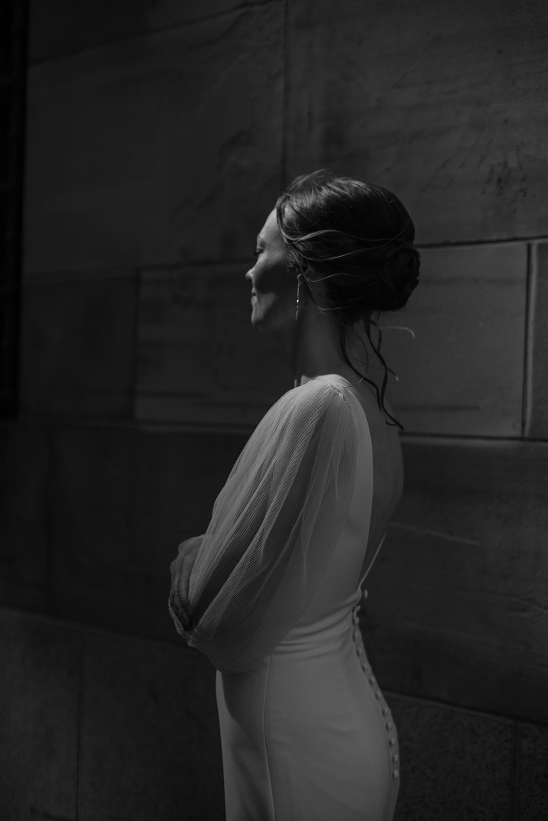 editorial-bride-portrait-wedding-earls-loft-vancouver-thegodards