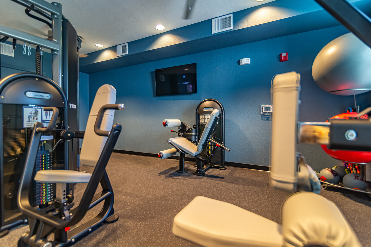 042324ROCHESTERPARK-72