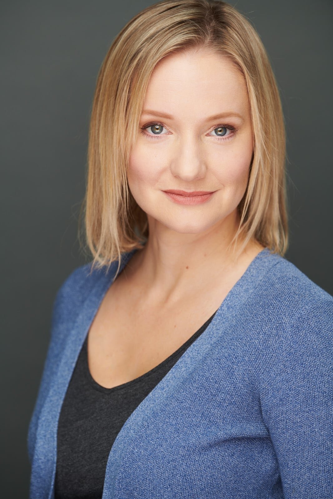 Professional Actor Headshot Photographer in Minneapolis Studio Setting-42