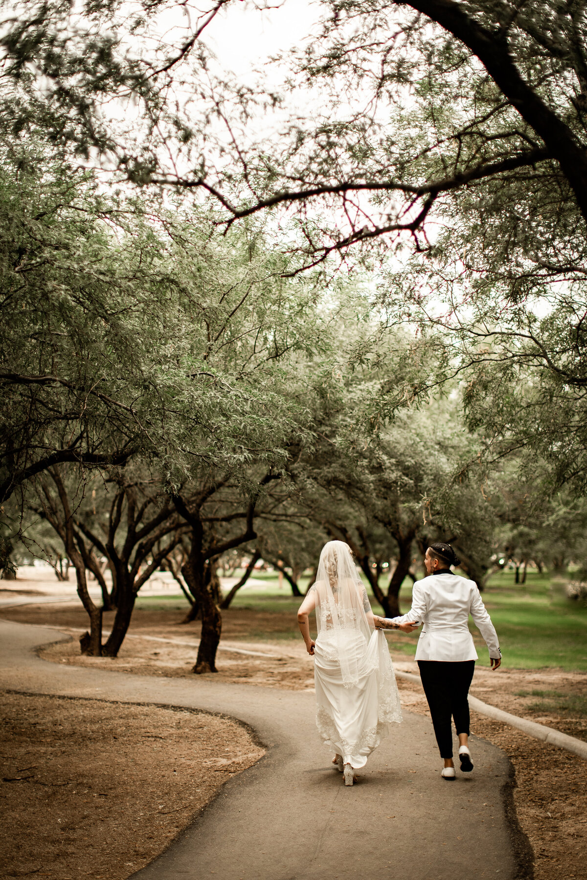 Kalena-Photography-Tucson-Wedding-Outdoors-Crystal-Event-Center (31)
