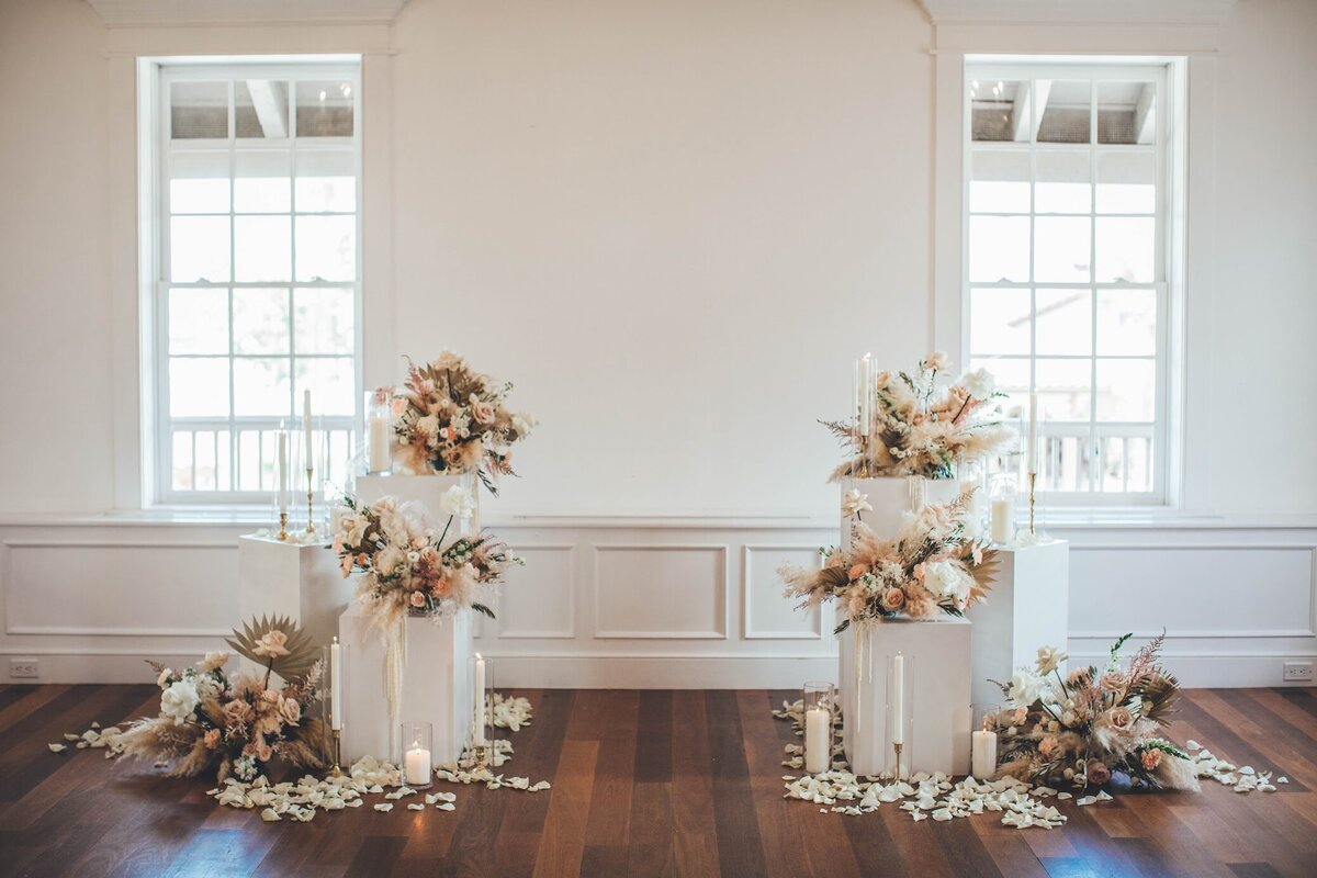 boho florals ceremony