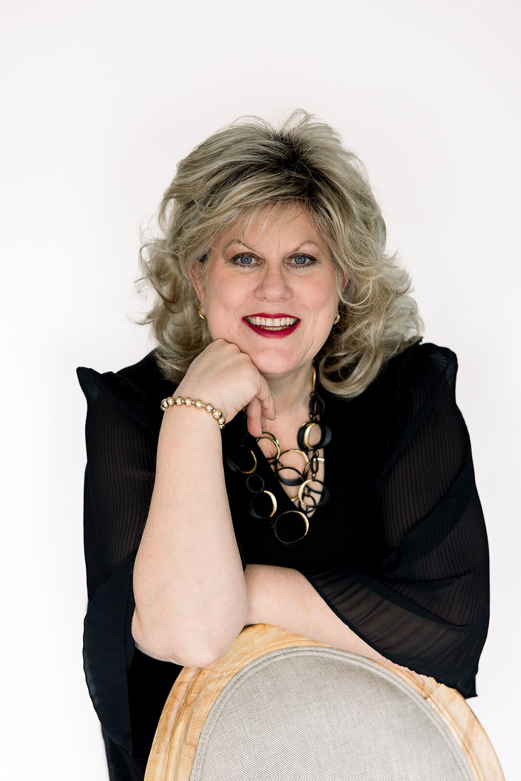 Alexis Fox Photography +  Professional + Headshot + Branding + Studio Session + Muncie + Indiana  (18 of 21)_websize