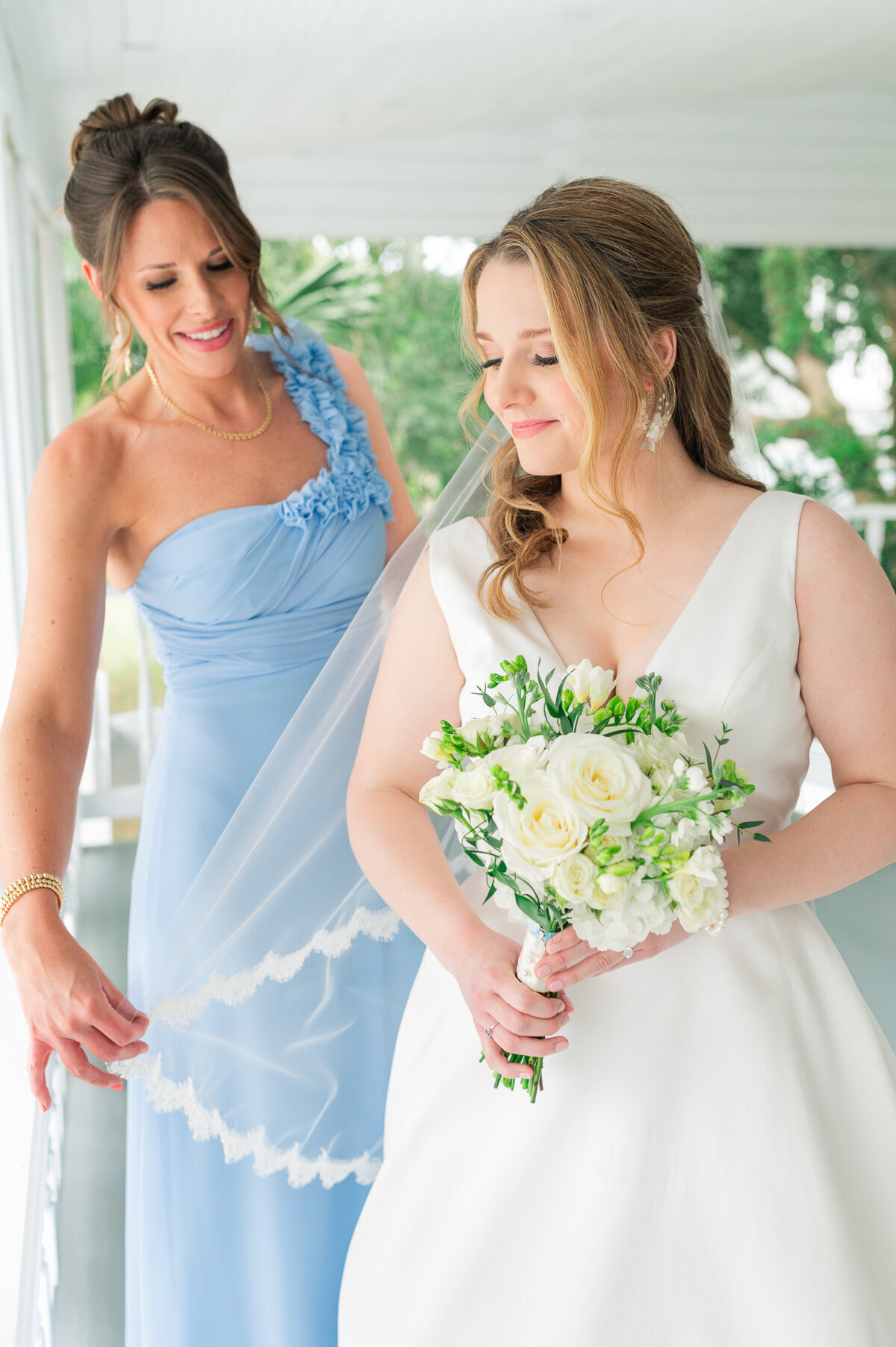 Molly & Zac | Up the Creek Farms Wedding | Lisa Marshall Photography-13