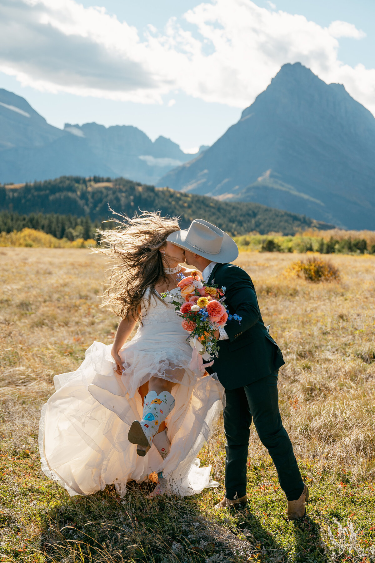 presley-gray-photo-boho-glacier-park-elopement-7858