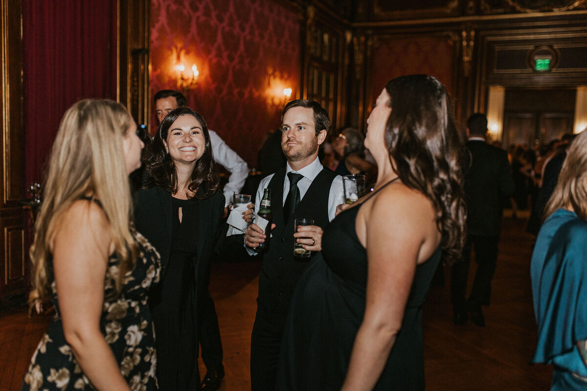 WELLING-FLORES.Wedding.EngineersClub-rcptn-280