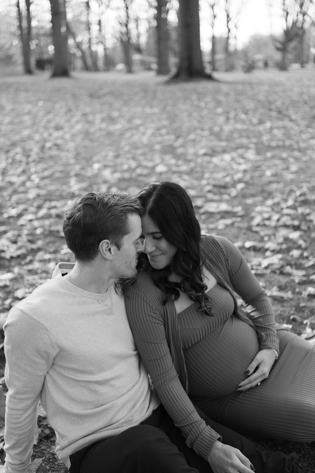 Jenna+RyanMaternityClevelandOhioGinaMariePrestiPhotography.jpg-68