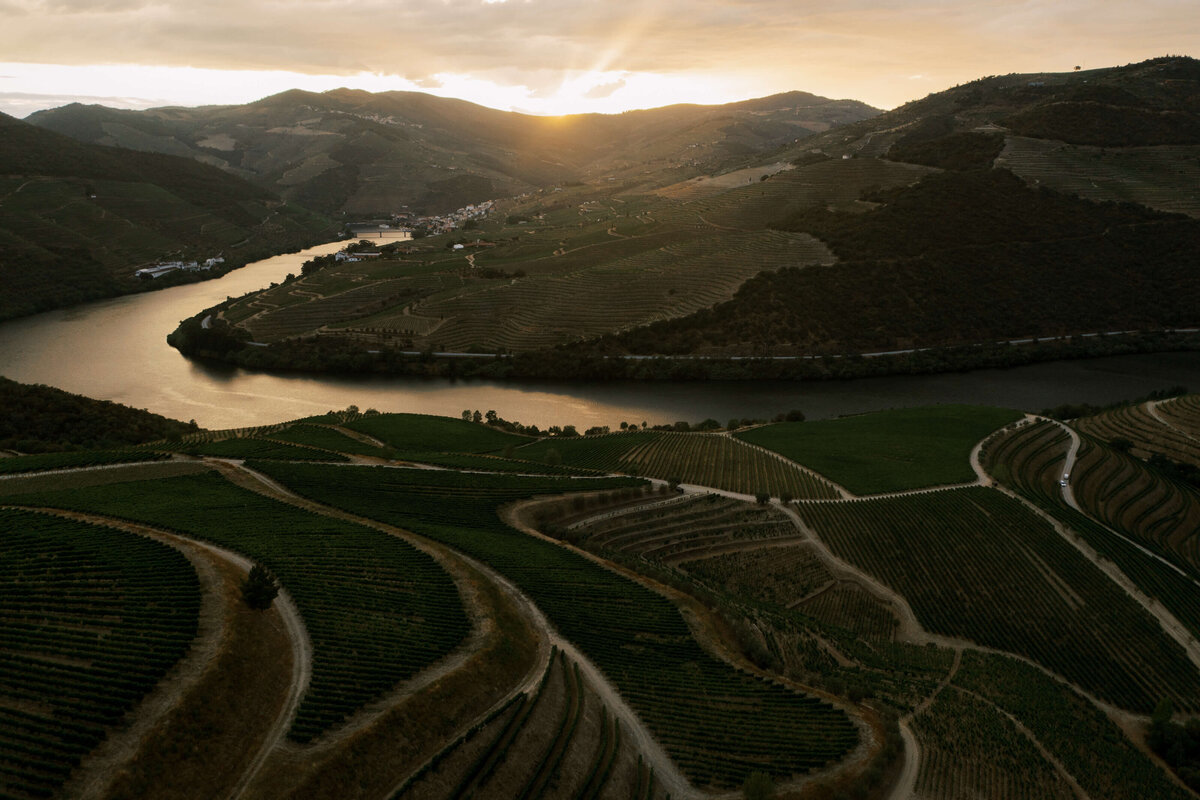 Diane Sotero Photography_Douro Valley_Portugal_Wedding_Quinta Ventozelo_948