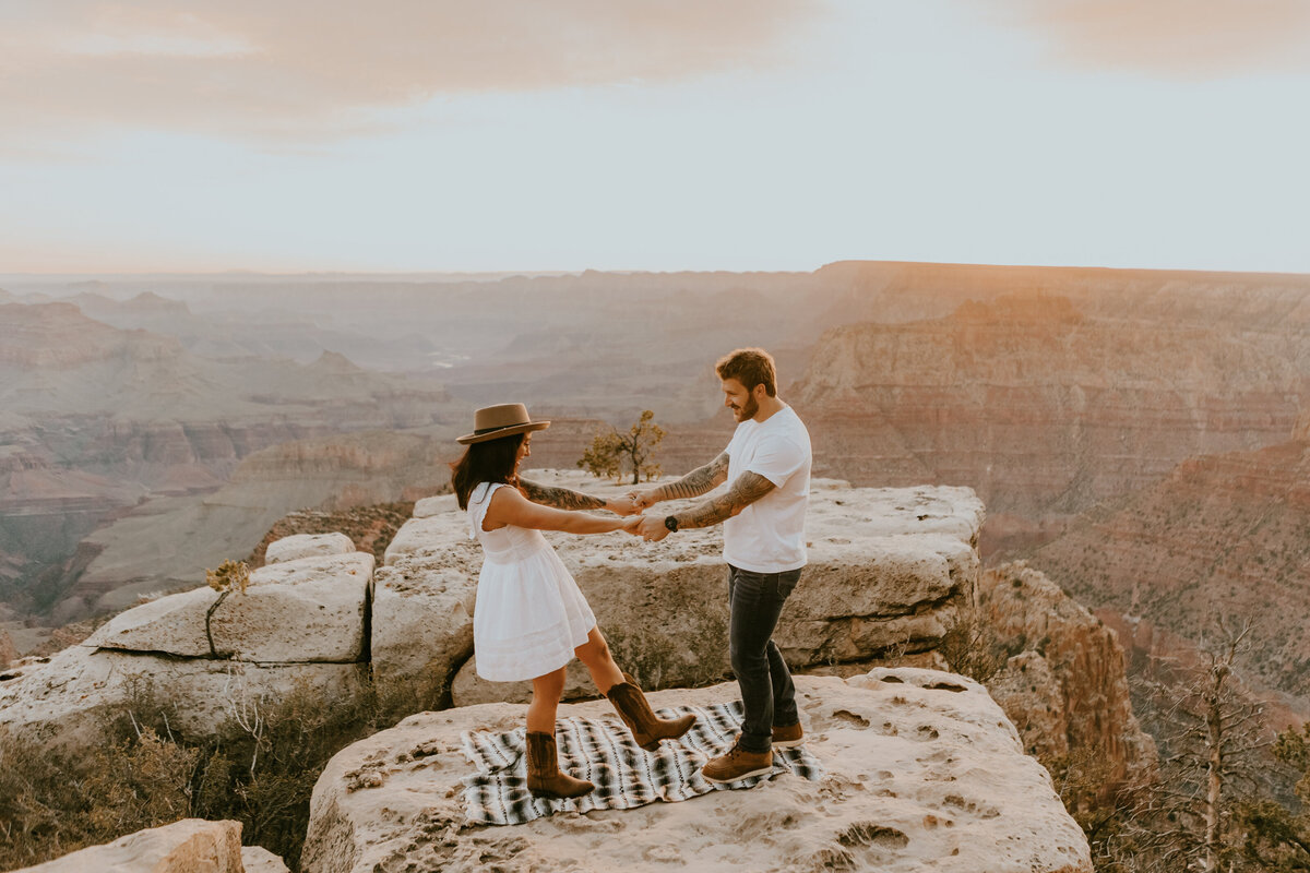 Grand-Canyon-Sunrise-Proposal-OliviaHopePhotography--11
