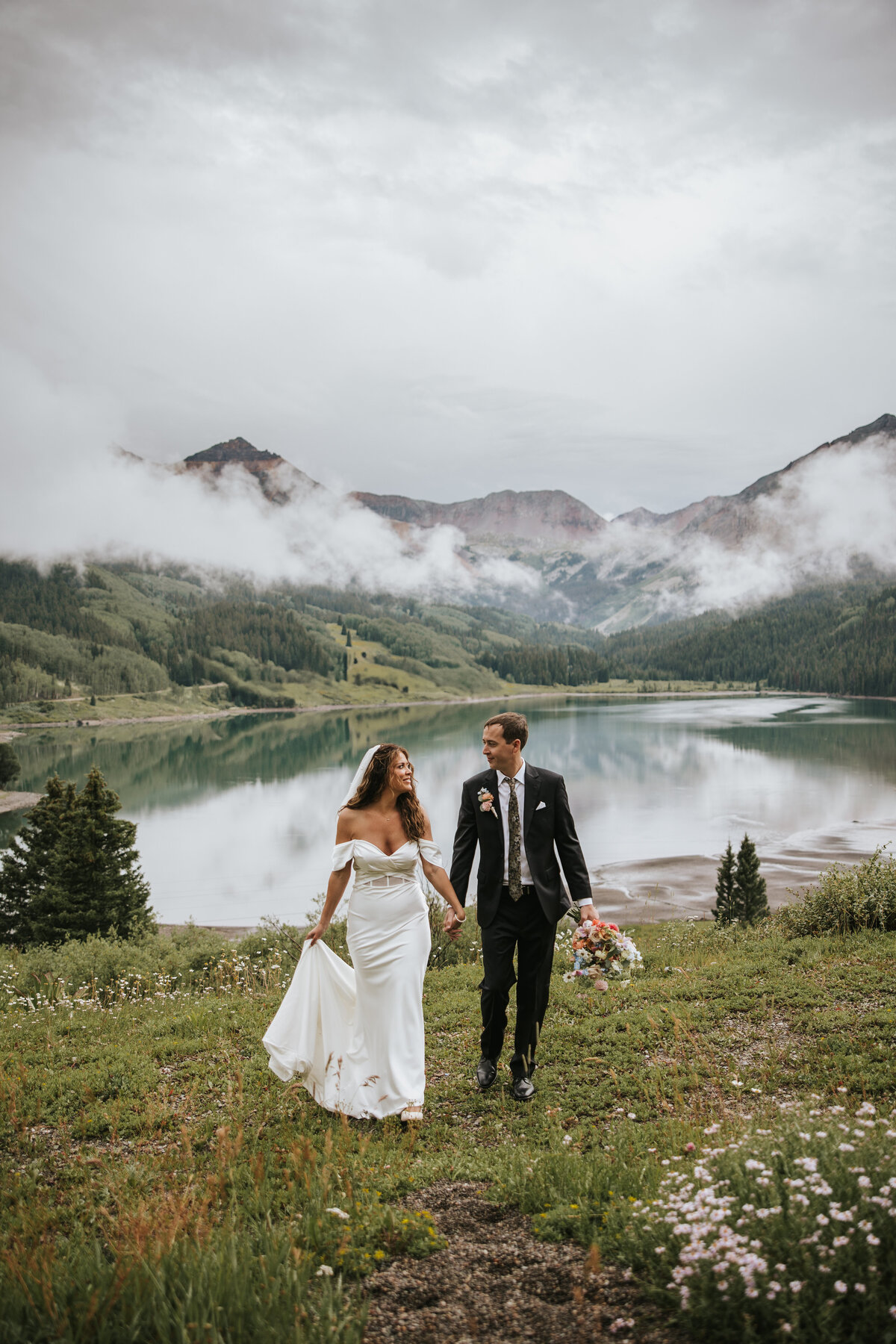 Colorado Elopement Photographer