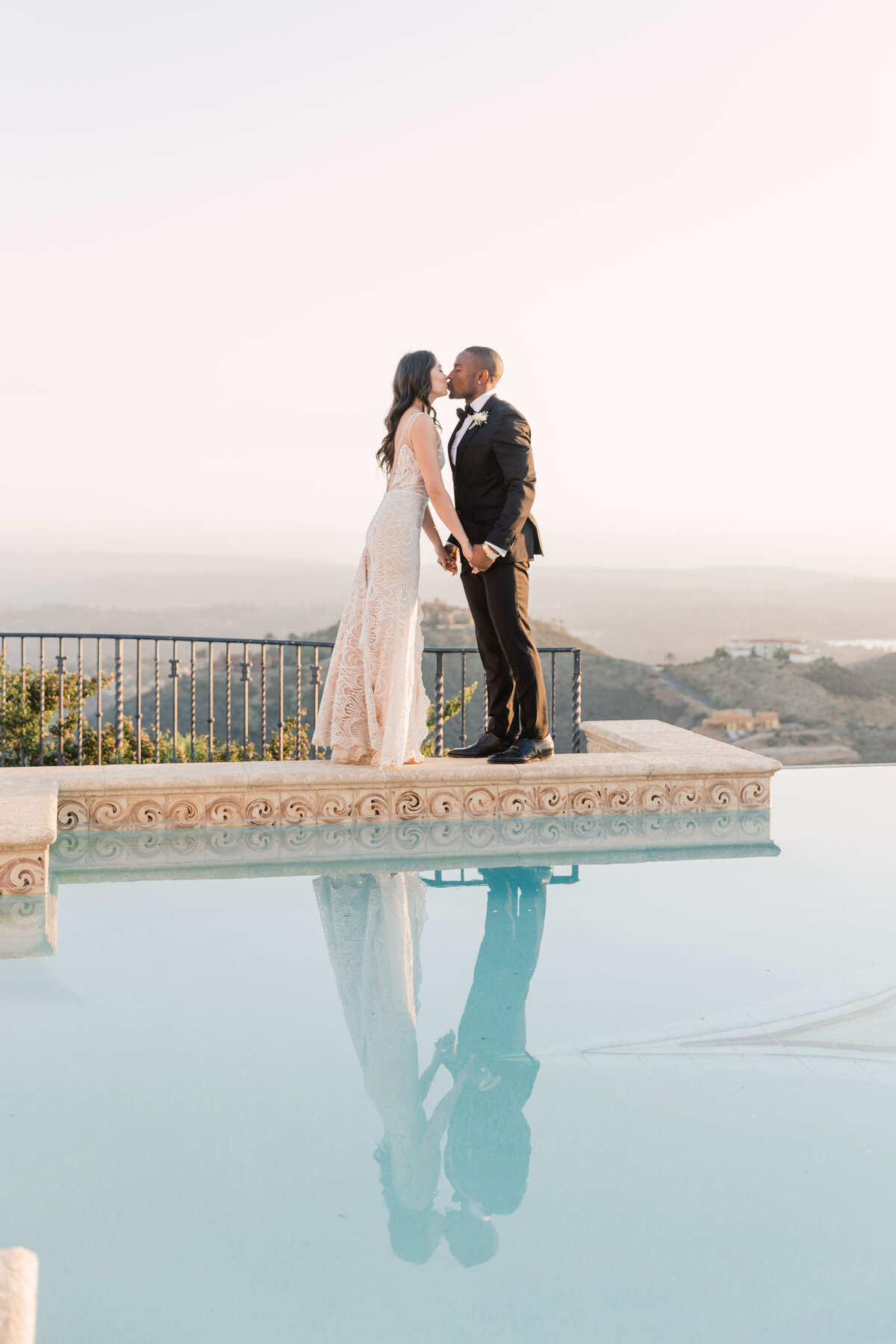 764_Ekpre_Olomu_Hidden_Castle_Estate_Wedding_Rancho_Santa_Fe_California_Devon_Donnahoo_Photography