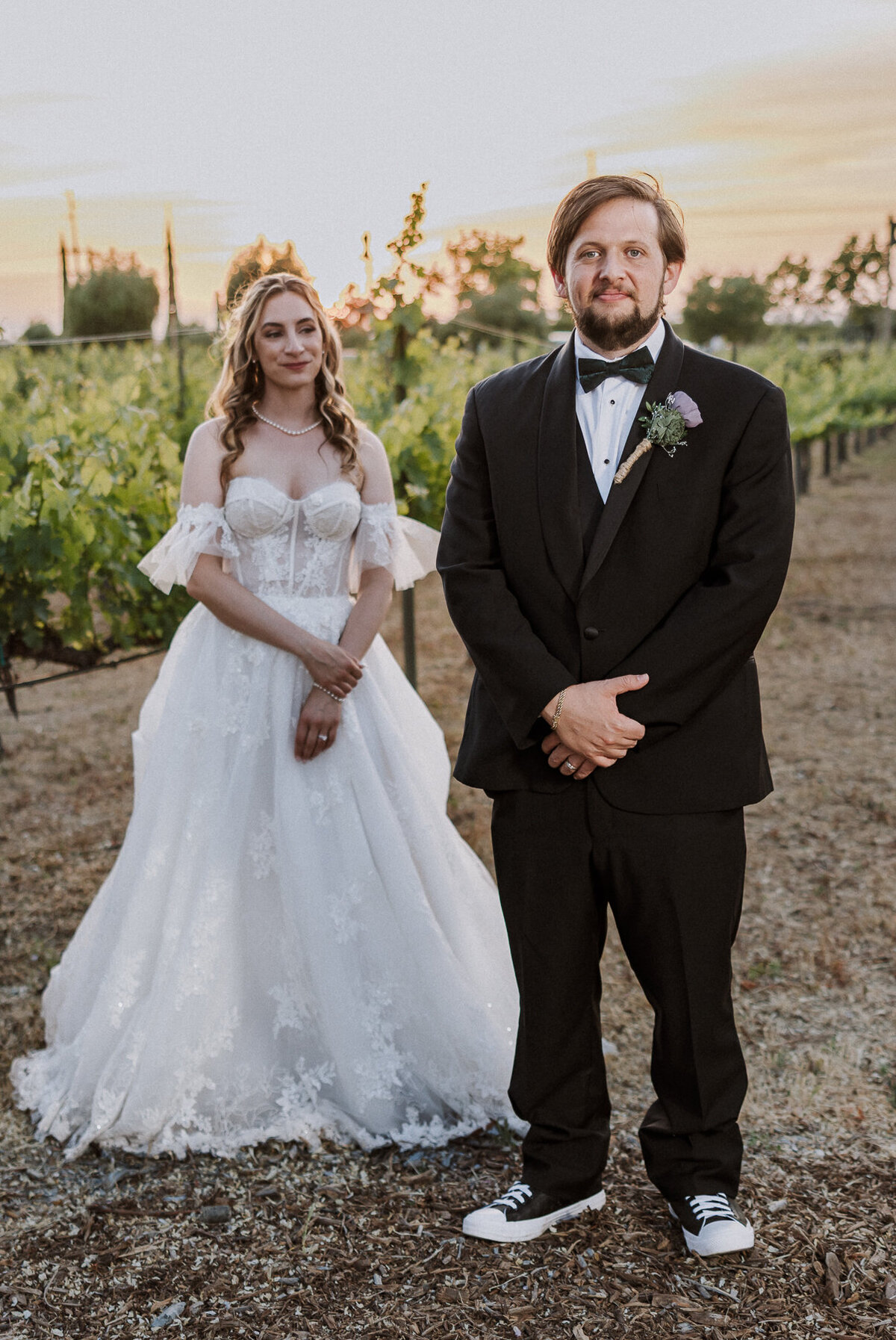 golden hour vineyard portrait jewish ponte winery wedding temecula