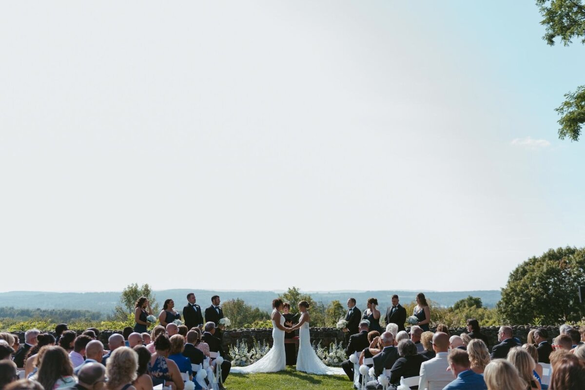 outdoor-same-sex-wedding-14
