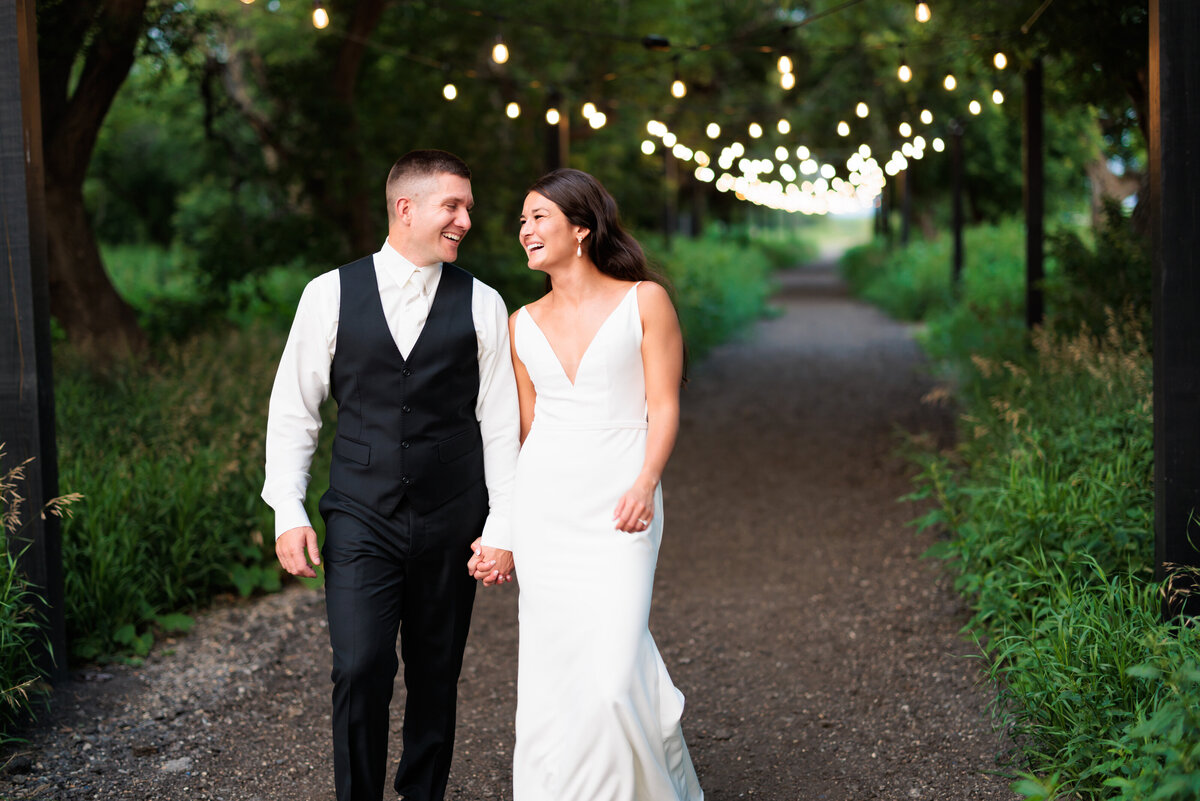 GregSam_WeddingPreview_54
