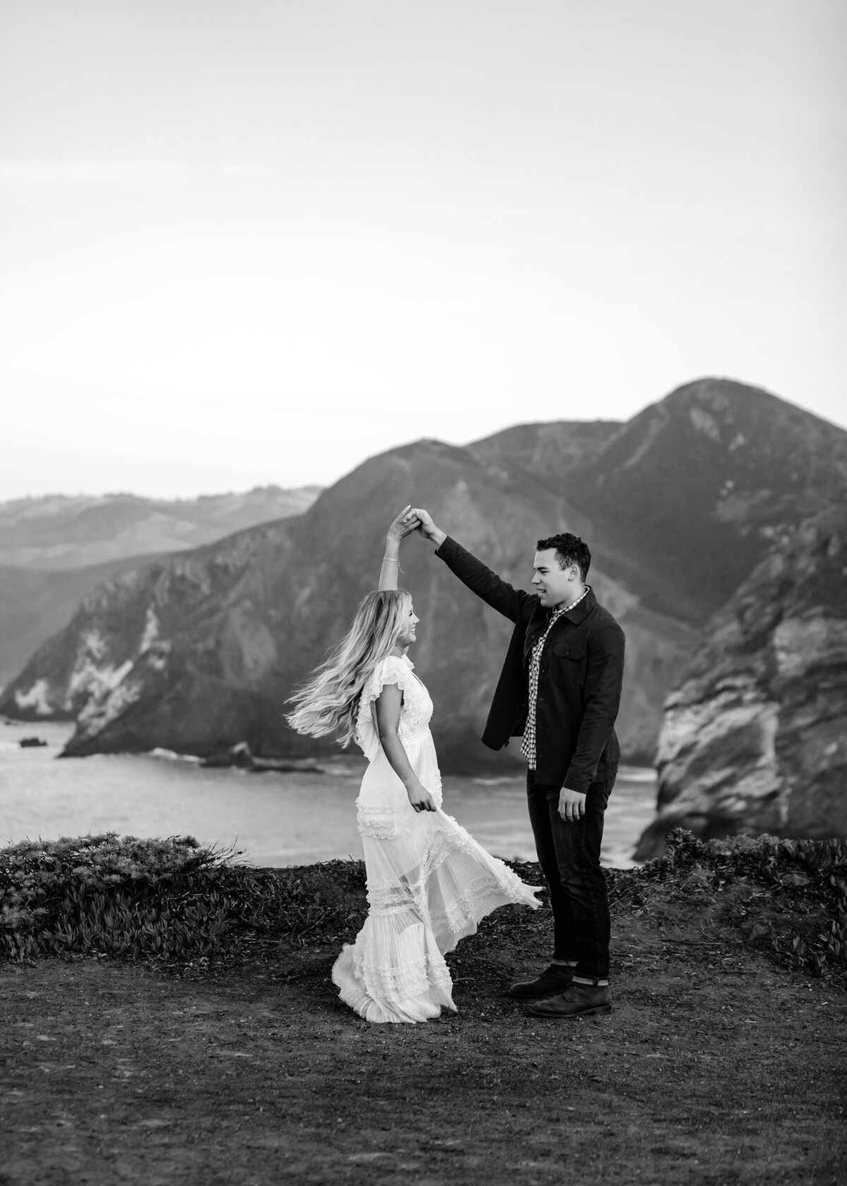 10292022_Julia+JadenEngagements_RodeoBeachCA_AnjaJensenPhotography-66