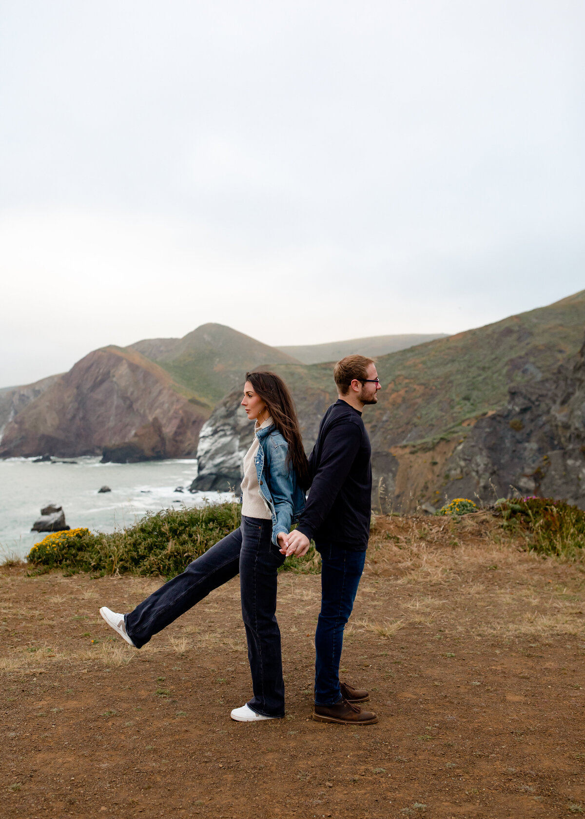 05312023_Makenzie+Gavin_RodeoBeachCA_AnjaJensenPhotography-111