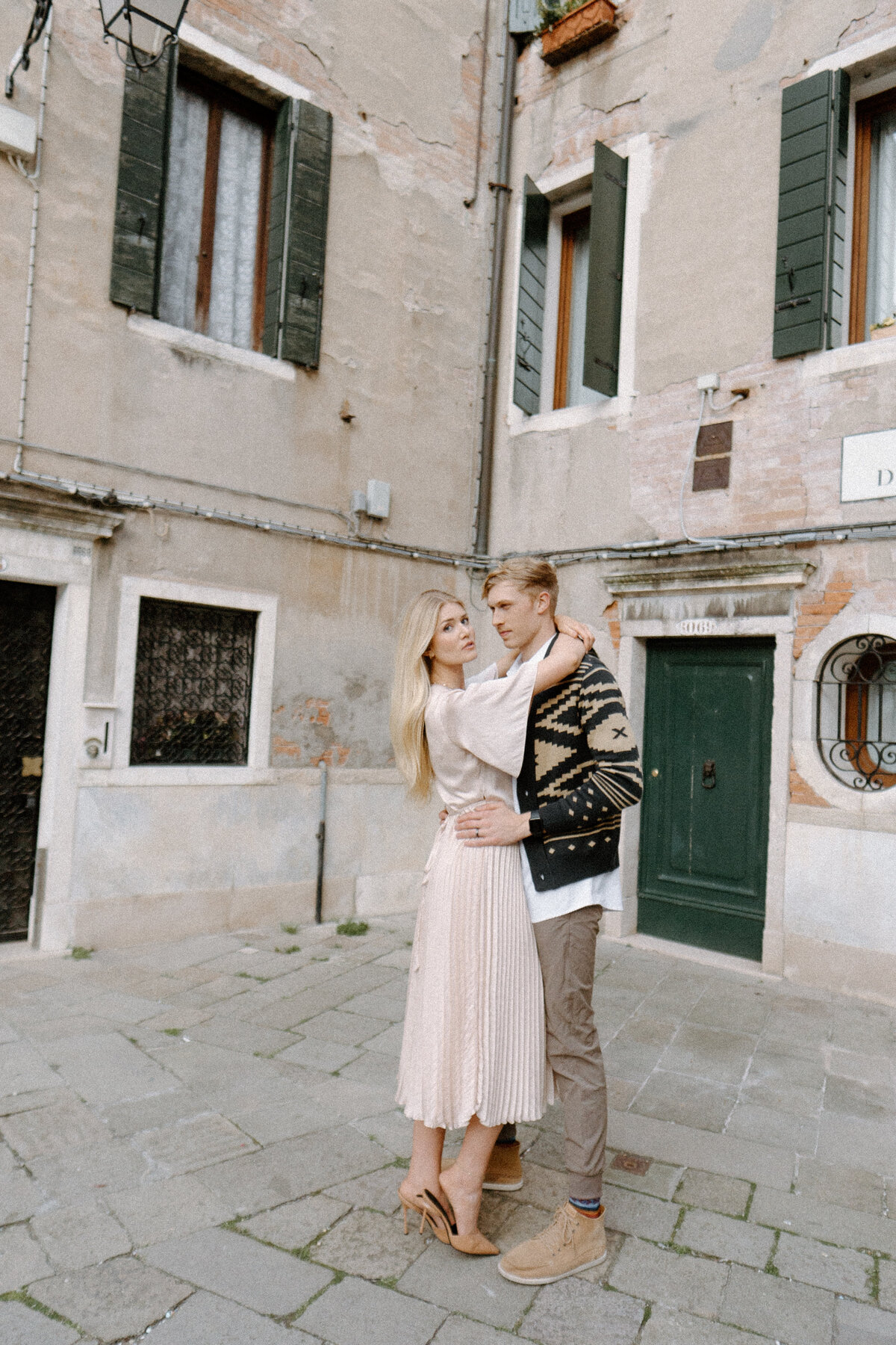 Documentary-Style-Editorial-Vogue-Italy-Destination-Wedding-Leah-Gunn-Photography-15