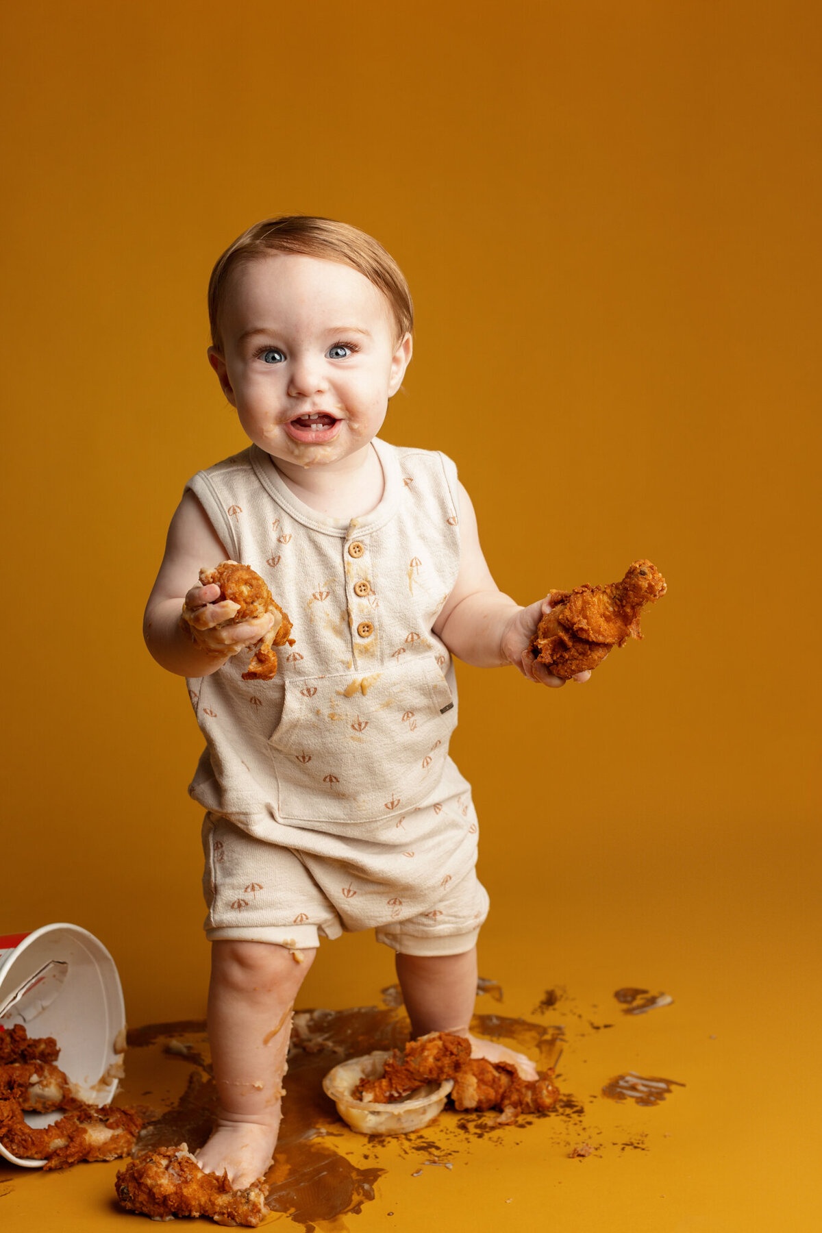 Best NW Arkansas cake smash photographer, cake smash photography near me, baby birthday photoshoot NW Arkansas