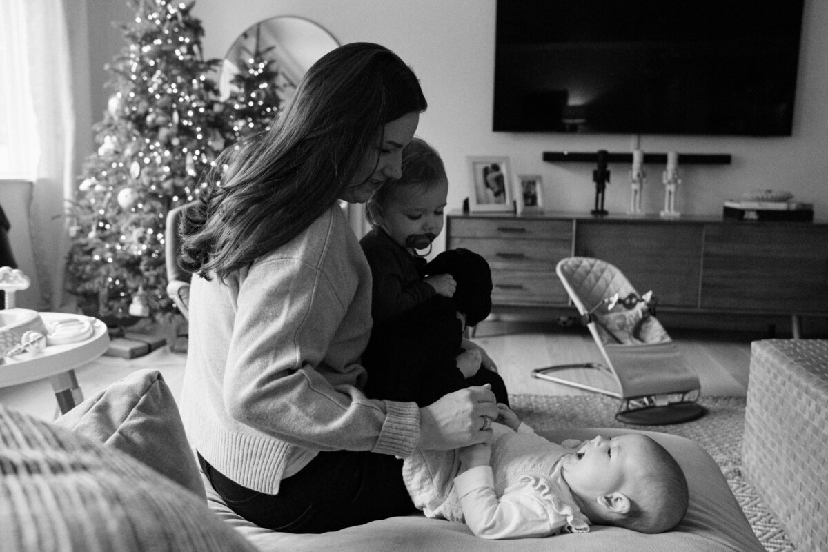 mom_caring_for_kids