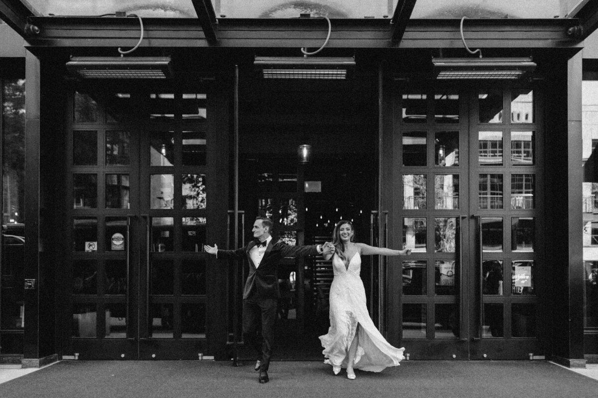 WILDMANBT-WEDDING-PHOTOGRAPHER-MEGAN-SAUL-FIRST (88 of 97)