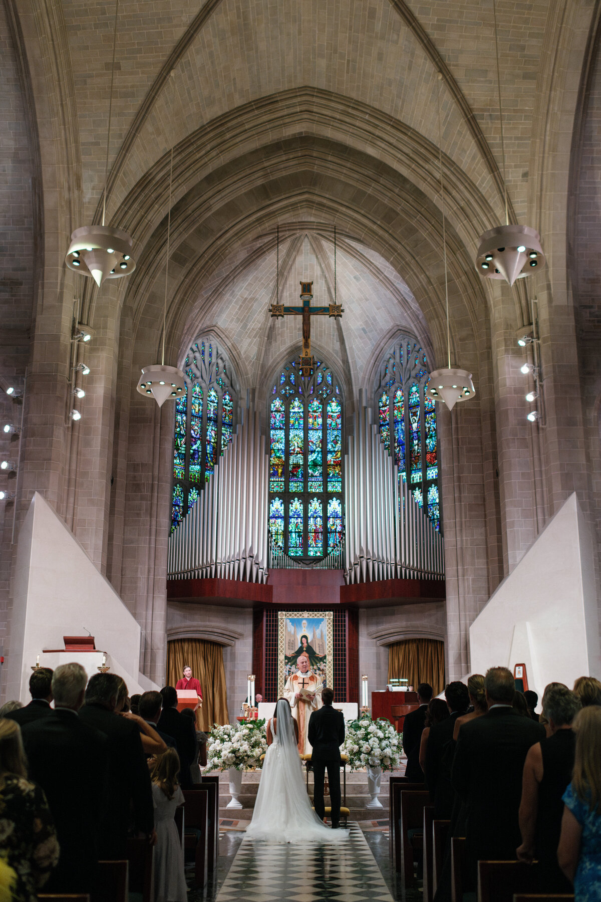 book-tower-detroit-luxury-wedding-photo-100