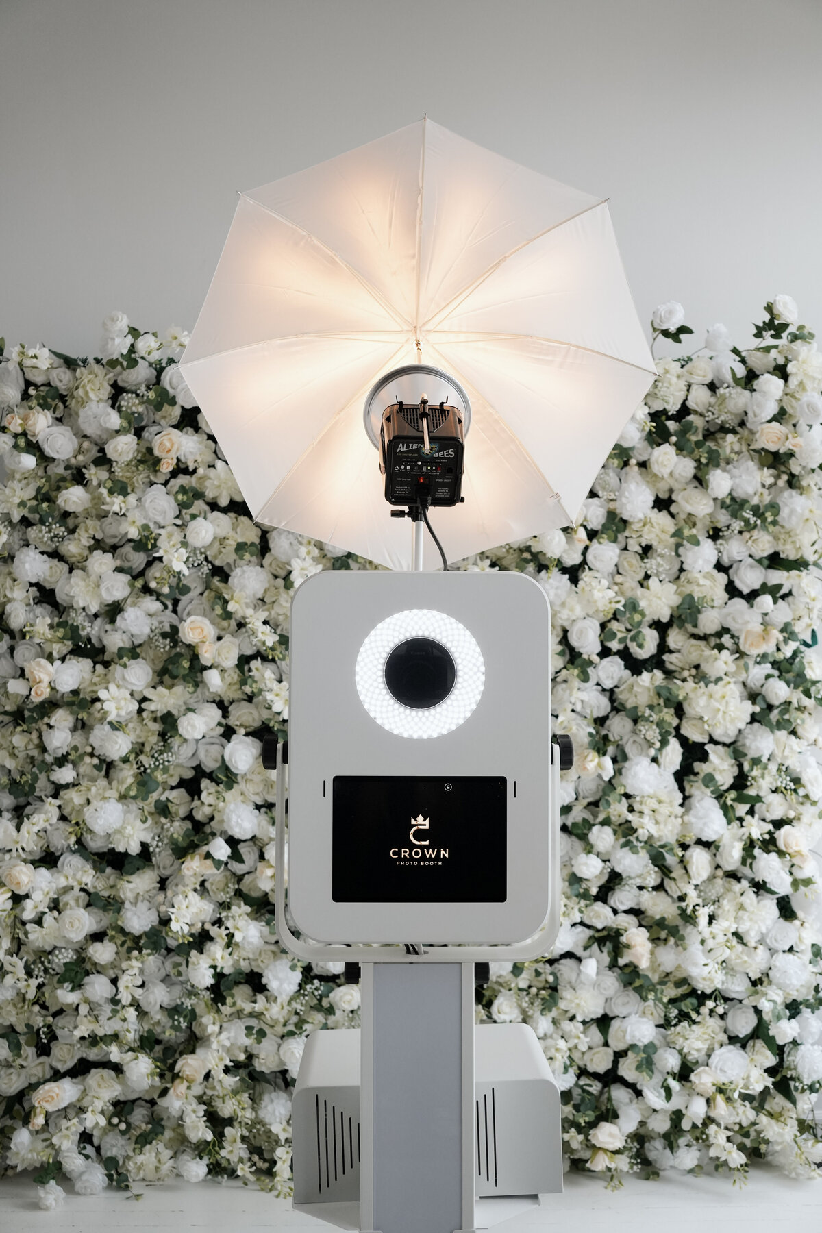 Static Photo Booth Seattle Photo Booth Rental - Crown Photo Booth Seattle