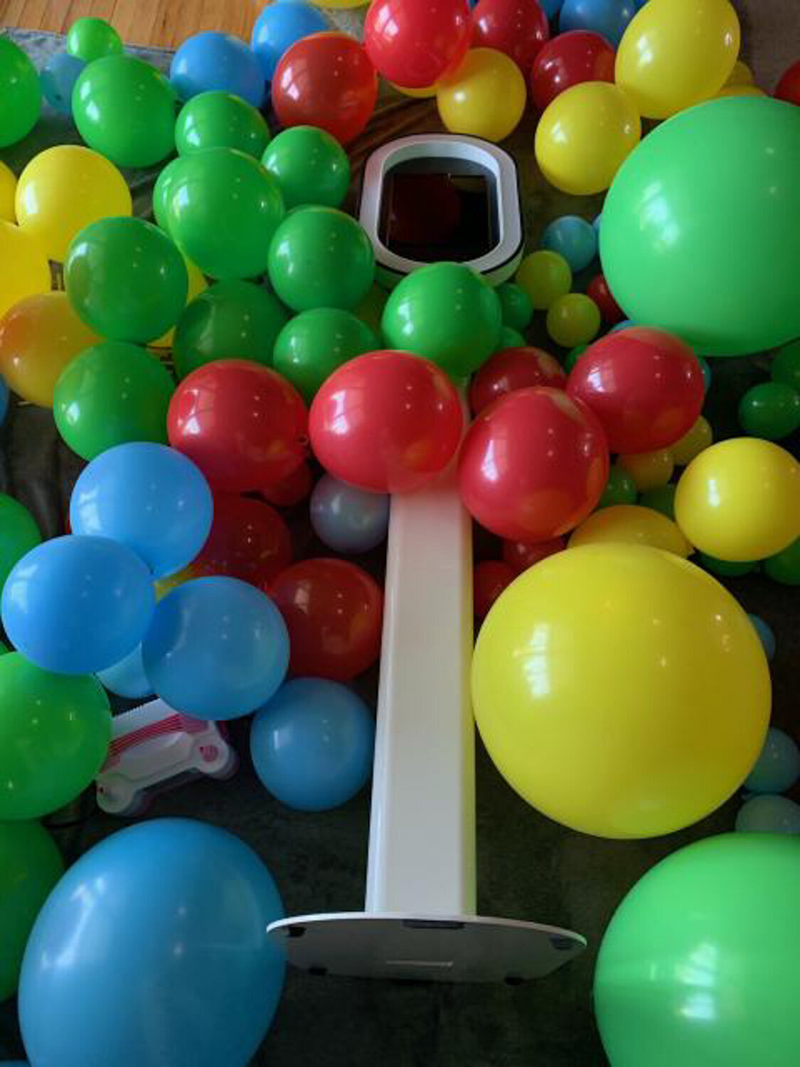 Balloon-Rentals-with-Photo-Booth-3