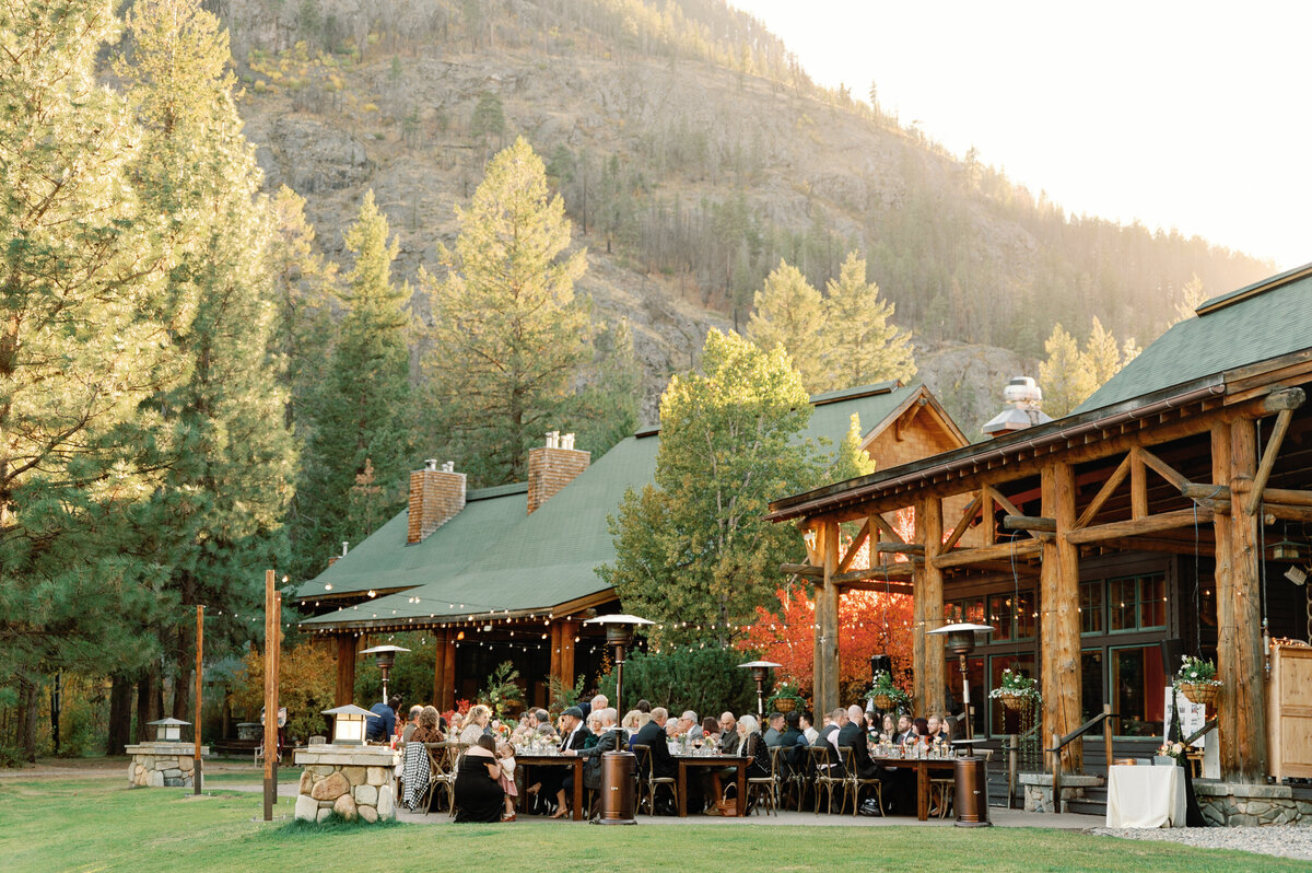 freestone_inn_mazama_washington_fall_wedding_photographer_10