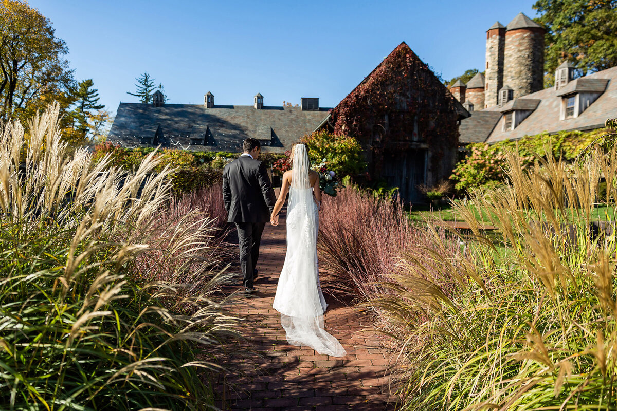 emma-cleary-new-york-nyc-wedding-photographer-videographer-wedding-venue-blue-hill-at-stone-barns-1