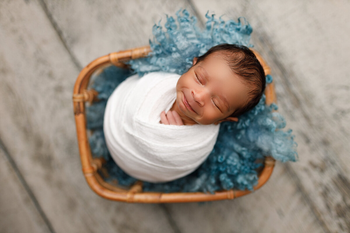 McDonough newborn photographer, Atlanta Newborn Photographer, Fayetteville newborn Photographer, Peachtree city newborn photographer, Hampton ga newborn photographer, marietta ga newborn photographer