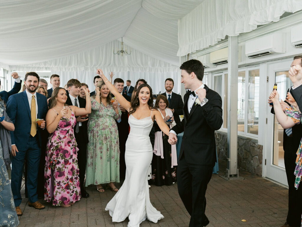 Silver-Swan-Bayside-Wedding-60