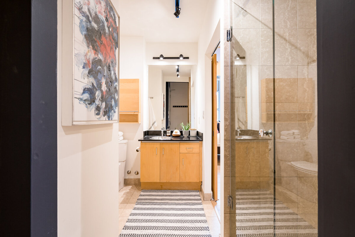 051_Master Ensuite