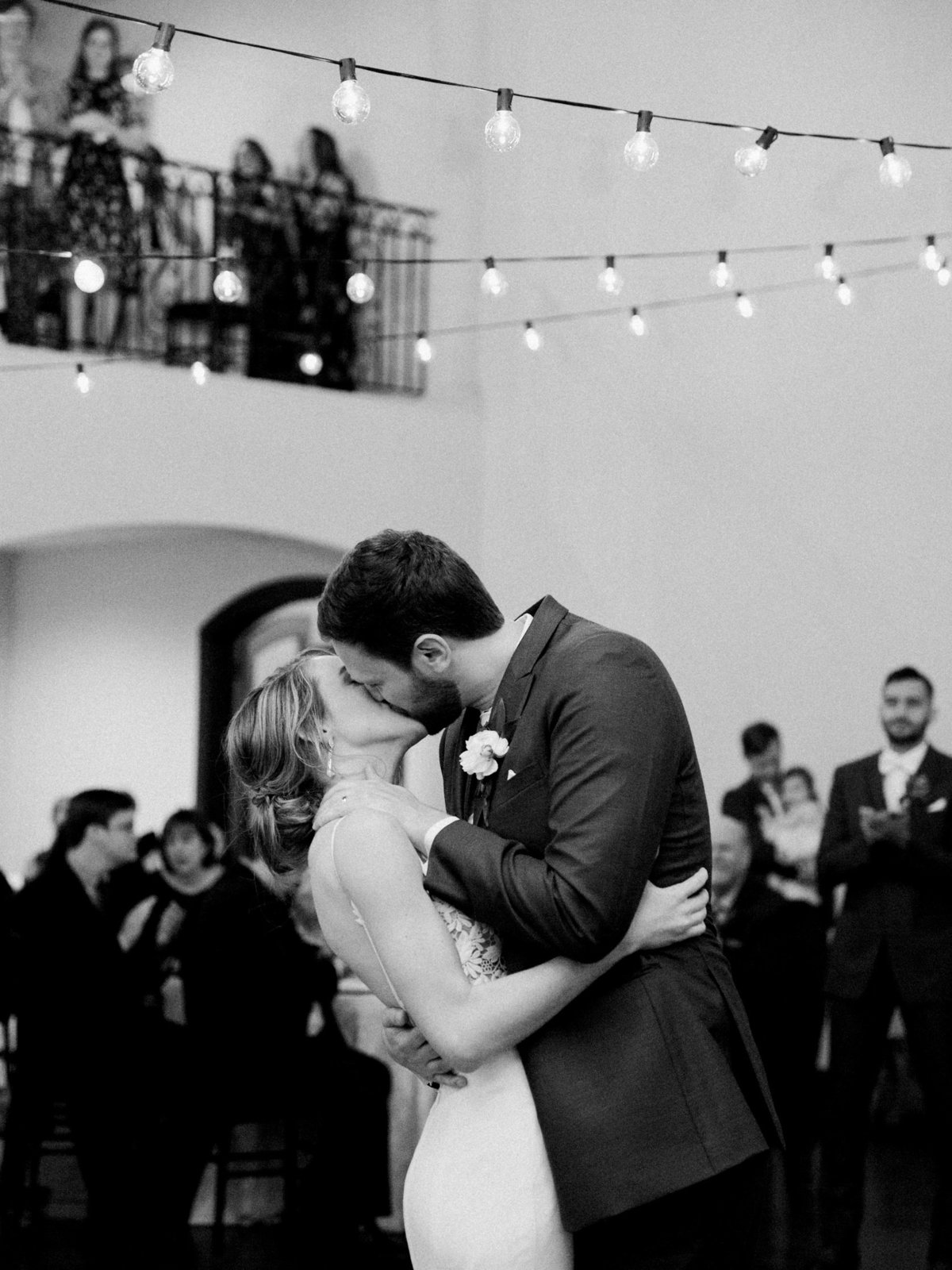 0667_CourtneyHansonPhotography_Elizabeth_Caleb_Wedding-2829