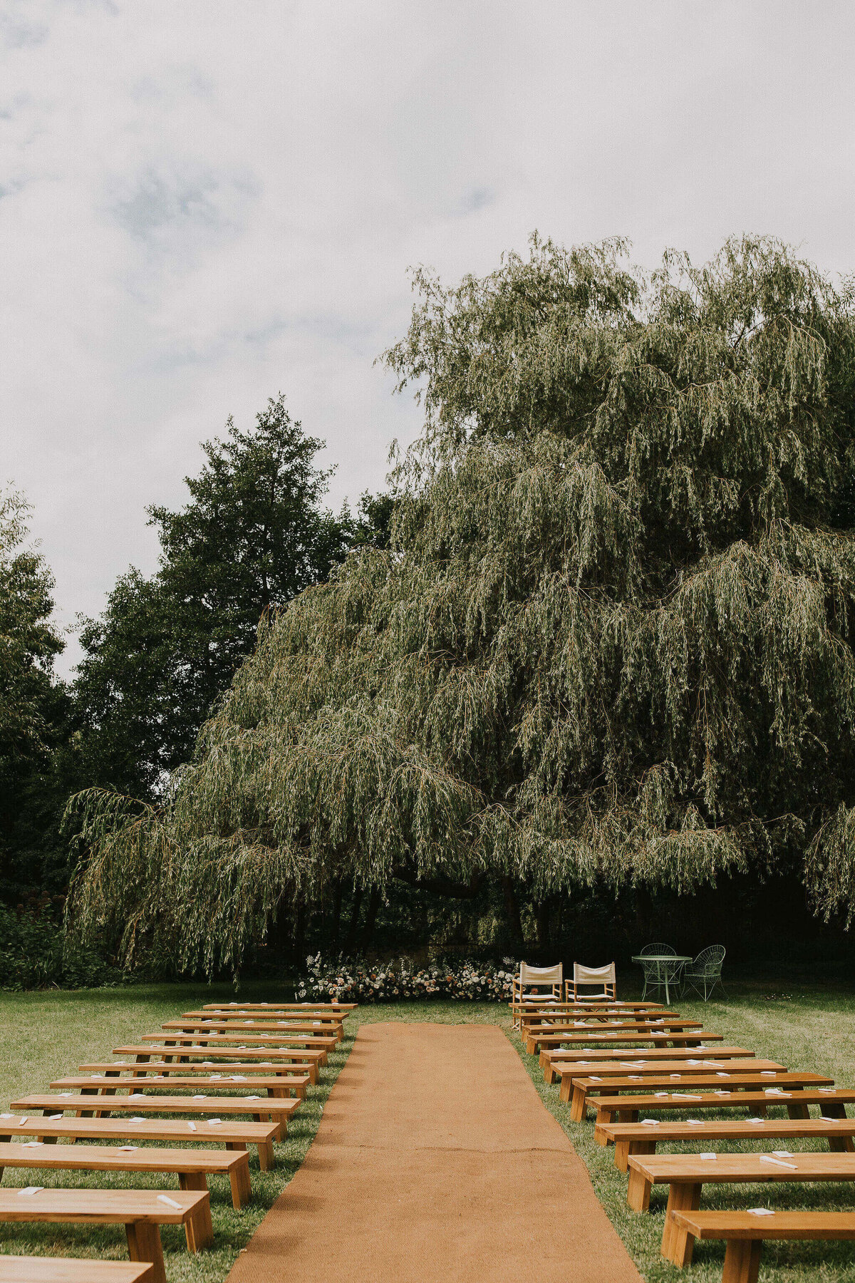 Issy-and-Bella-Floral-Design-Wedding-Florist-Herefordshire-Dewsall-Court-N-Z22