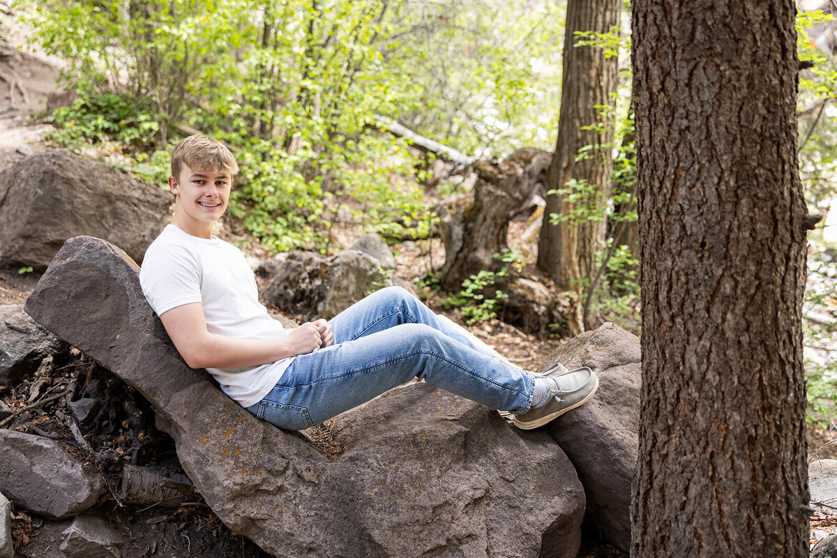 Boy-High-School-Senior-Photoshoot-Kellie-Rochelle-Photography-Williston-North-Dakota-Senior-Session1