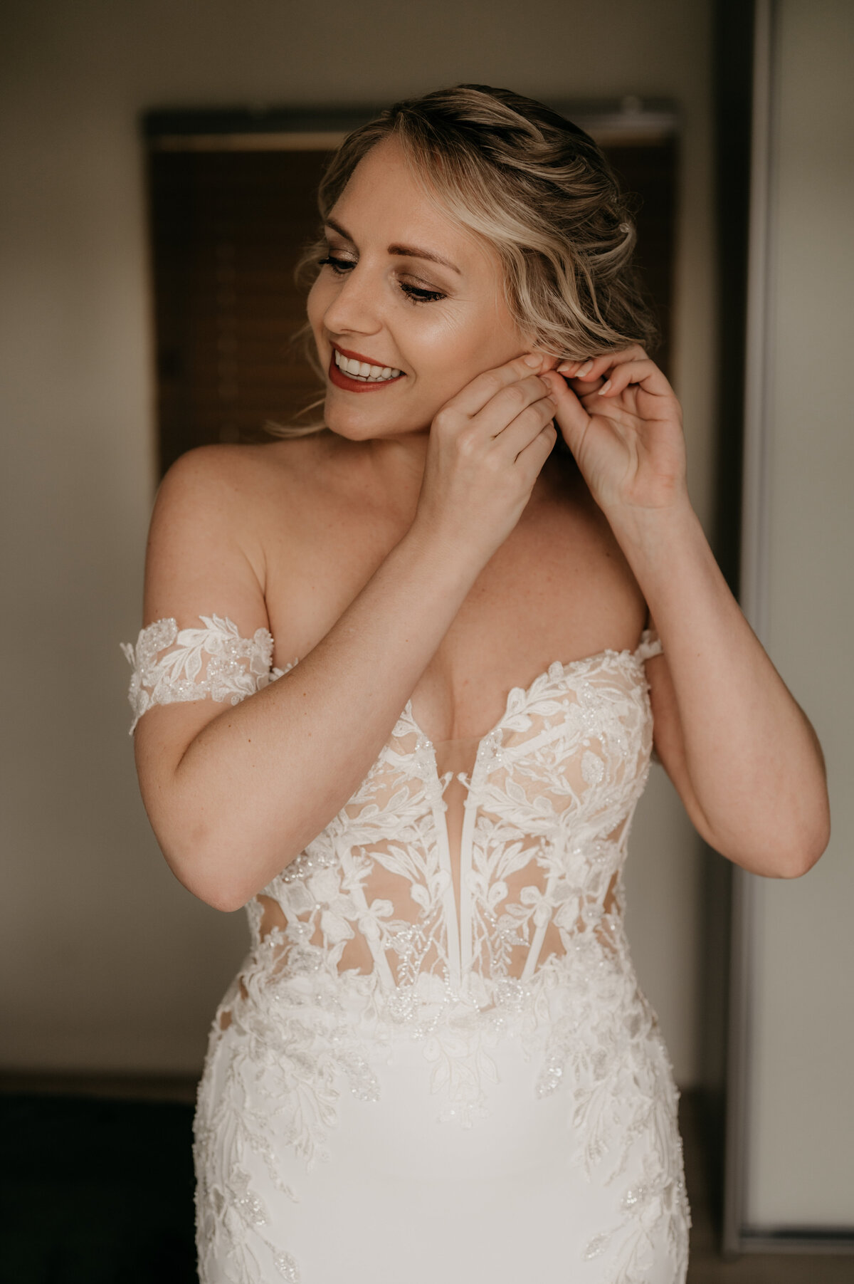 Pure Liefde Fotografie - Jeffrey & Manon - Getting ready Manon-30