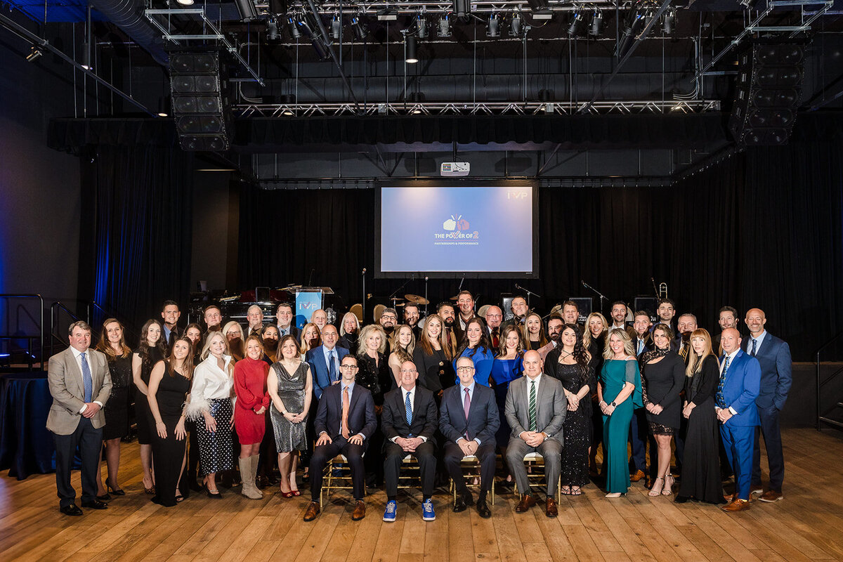 80-SavCorporatePhoto